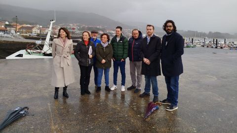 Representantes del BNG, con la parlamentaria Rosana P�rez, en O Freixo