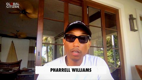 Pharrell Williams hablando durante el concierto 'One World: Together at Home'