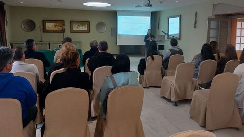 Un momento de la presentaci�n del programa del consorcio tur�stico en el Parador de Monforte