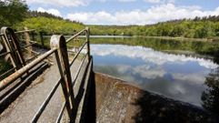 En el embalse de San Xoán de Lagosteira, en Guitiriz, el agua alcanzó la cota máxima estos días