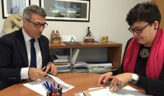 Luis Verde y Concha Fern�ndez abordaron ayer asuntos asistenciales.