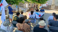 O encontro tivo lugar este domingo na praza Castelao de Corcubi�n 