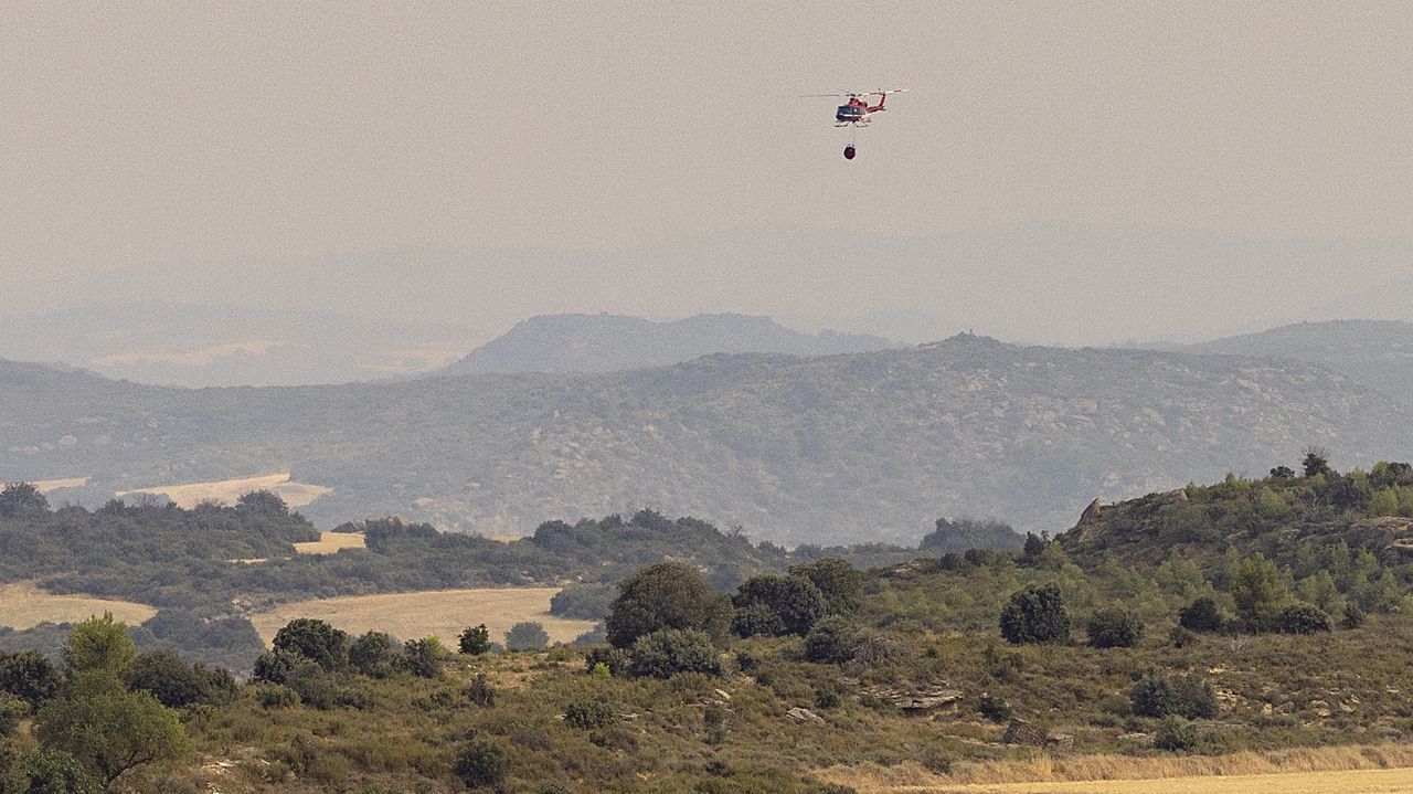 Cinco pueblos evacuados por el fuego en Zaragoza: «No hemos dormido»