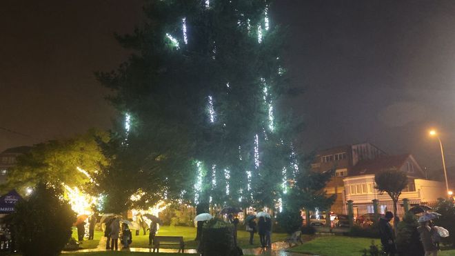 Encendido del alumbrado navide�o en Nar�n