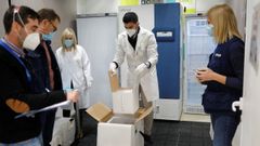 Distribuci�n de las dosis de Pfizer en la planta de Bidafarma de Granada