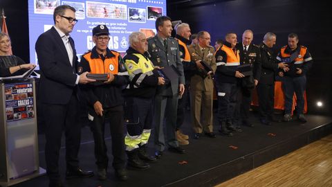 Catorce agrupaciones recibieron medallas de bronce