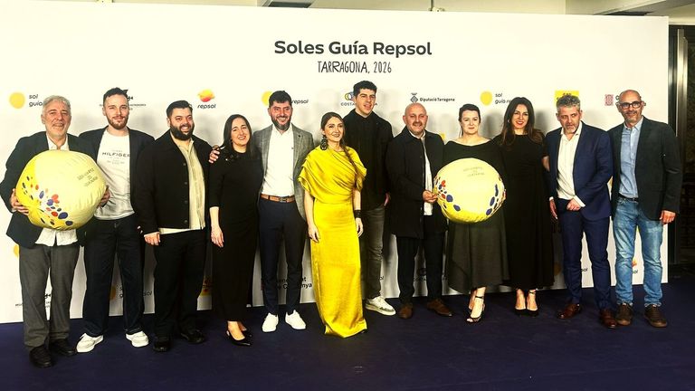 Rodr�guez de O Secadeiro; Luc�a Freitas, de A Tafona; Ismael L�pez Tub�o, del Marna; Checho Rey, del Gunnen; Miguel Gonz�lez, del restaurante Miguel Gonz�lez y Rafa Centeno, de V�rtigo. a. s.