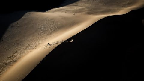 Imagen ganadora del premio Emilie Poucan a Mejor fotografía del Dakar 2021, en Arabia Saudí