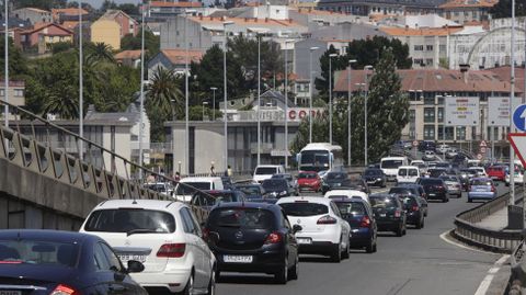 Atascos en el puente de A Pasaxe 