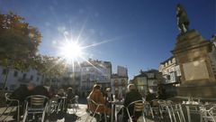 A partir de este sbado la hosteleria de Viveiro, en la imagen de archivo, podr reabrir terrazas e interior de los locales, con aforo limitado y medidas anticovid
