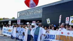 Protesta de los m�dicos en contra del estatuto marco del Ministerio de Sanidad, este martes en el �lvaro Cunqueiro de Vigo
