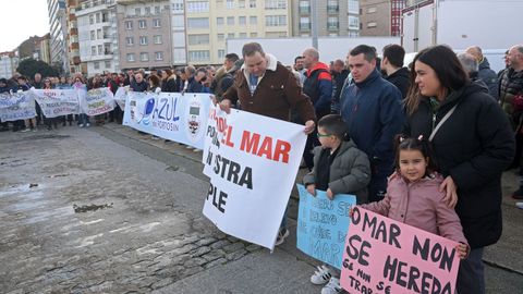 Concentraci�n en Ribeira, el 19 de enero del 2026, por los nuevos controles a la pesca de bajura.