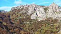 Morc�n monta�a Otura.Zona de escalada en Otura