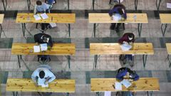 Imagen de archivo de m�dicos examin�ndose en Silleda