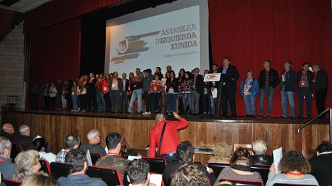 Ram�n Arg�elles con los integrantes de la nueva Coordinadora de IU, antiguo Consejo Pol�tico, elegido en la Asamblea