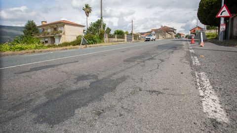 La N-550 tiene tramos que necesitan un reasfaltado. En la imagen, la salida de Pontevedra hacia Santiago