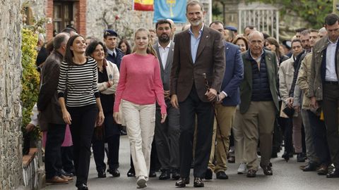 La familia real visita Cadav�u para entregar el premio al Pueblo Ejemplar 2022