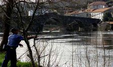 El r�o Tambre, como el Ulla, es uno de los atractivos para este deporte en la zona.