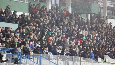 B�scate en la grada del Racing y el Lugo.