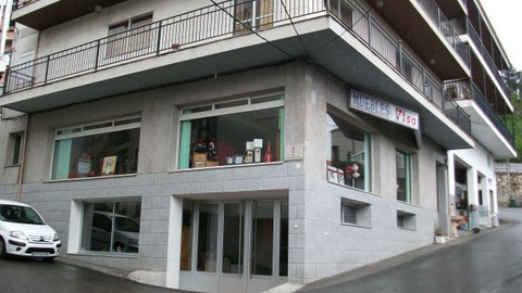 Una de las sedes de la empresa Viso e Hijos S. L. en Cortegada.