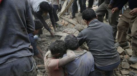 Nepal sufri un sesmo de magnitud 7,5 en la escala de Richter que ha dejado daos importantes en Katmand