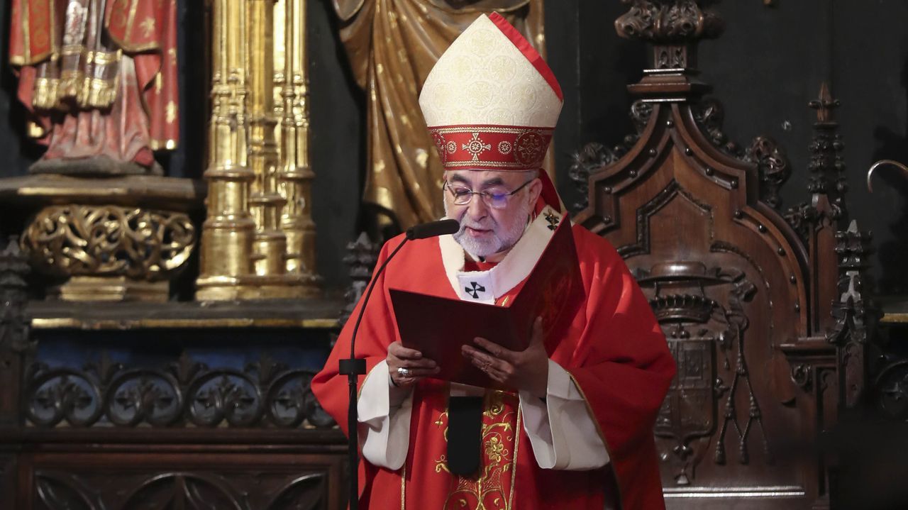 El arzobispo de Oviedo se desmarca del apoyo de la iglesia a la regularización de inmigrantes: «Todos no caben»