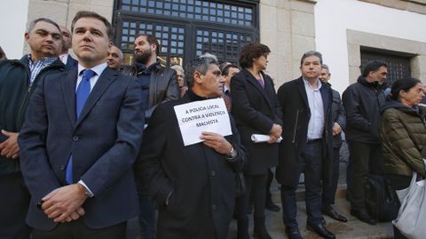 violenciamachista.Concentraci�n de repulsa por los cr�menes machistas de este fin de semana, en Pontevedra