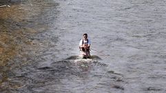 Cientos de pescadores madrugan este domingo para intentar hacerse con el preciado campanu