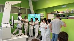 El nuevo sistema de rob�tica de la marcha ya est� funcionando en el servicio de rehabilitaci�n del CHOP pontevedr�s