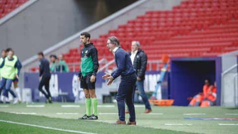 Anquela durante el Rayo Majadahonda-Real Oviedo