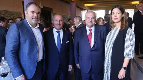 El Presidente de la Cmara de Comercio de Oviedo, Carlos Paniceres; el Director General del Banco Sabadell, Pablo Junceda; el residente de Astilleros Armn, Jos Ramn Fernndez; y la Directora Territorial de Telefnica para Galicia y Asturias, Paula Beirn