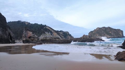 Playa de La Franca, en Ribadedeva