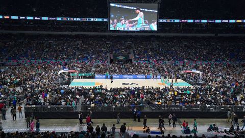 Los Spurs baten el rcord de asistencia en la NBA con 68.323 espectadores