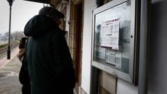 Estacion de Ribadavia, que clausurar� oficialmente la venta de billetes que no funciona hace meses