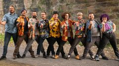 La Banda Xangai, orquesta brav�, act�a esta noche en Carballo.