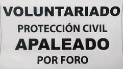 Cartel con la protesta de los voluntarios de Protecci�n Civil de Gij�n.Cartel con la protesta de los voluntarios de Protecci�n Civil de Gij�n