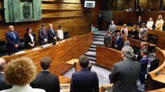 Los grupos guardan un minuto de silencio en el pleno institucional del D�a de Asturias