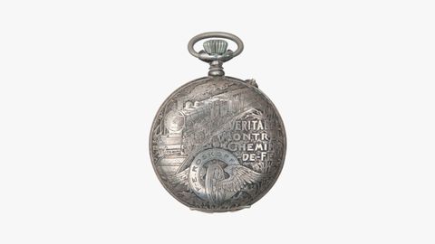 Uno de los relojes de la muestra del Museo del Ferrocarril