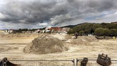 Obras que se realizan en la playa de A Concha para eliminar el cadillo