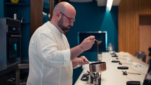 V�ctor Conus es el responsable del restaurante La Mesa de Conus, en Vigo