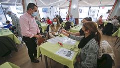 Desde el s�bado los restaurantes tienen que pedir el certificado covid. En la imagen, Il Piccolo en Pontevedra