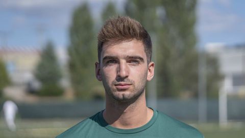 Man�n, jugador del CD Arenteiro 