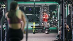 En la familia de FP de Actividades F�sicas e Deportivas -en la imagen, foto de archivo de un gimnasio gallego- hay la mayor diferencia en el tipo de jornada por g�nero: ellos tienen hasta un 60% m�s de empleos a jornada completa.