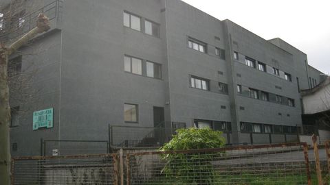 Exterior de la residencia de mayores de Castro de Rei