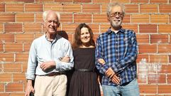 Jon Jost, Paula Ballesteros e Quico Cadaval en el rodaje de �A casa do silencio� (2023)