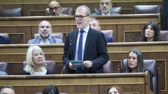 El diputado de Junts Josep Maria Cruset junto a la portavoz del partido en el Congreso, Mriam Nogueras.