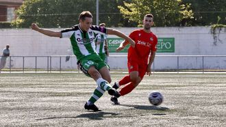 Lance del encuentro entre el Paiosaco y el San Tirso, celebrado la semana pasada en A Porta Santa