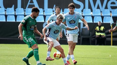 El Celta Fortuna vuelve a Balados, donde gan los dos partidos que disput este curso, a Arenas de Getxo y Racing de Ferrol, en la imagen.