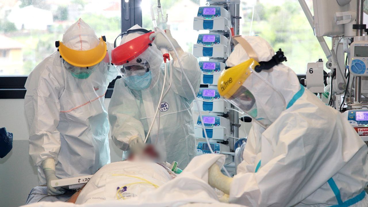 Una técnica de rayos del Sergas logra que las secuelas de su covid sean accidente de trabajo