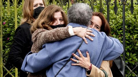 La familia de Dborah, el martes, da en que fue exhumado su cadver